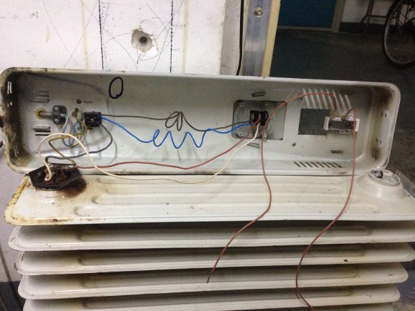 电热油汀的温控开关怎么接_知道